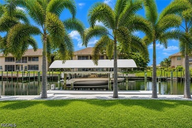 WATERFRONT PARADISE AWAITS! Experience the pinnacle of Southwest - photo 3