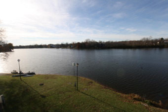 Lake Ellerslie Condo Sale Pending in Lexington Kentucky