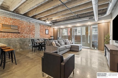 Adam Briley, M: , adam.briley,   - Modern 2-bedroom, 2-bath