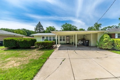 Lake Home Sale Pending in Hobart, Indiana
