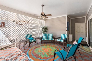 55+ Beautiful well kept home, located in close to shopping and - photo 24