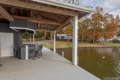 This fully furnished Lake Gaston waterfront home on Pea Hill - photo 32