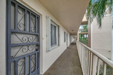 Huntington Lakes Condo For Sale in Delray Beach Florida