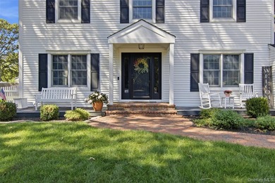 Stunning 4-bedroom, 2.5 bath Colonial nestled on a quiet - photo 4