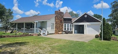 A Master Builder's Private Hilltop Country Estate Perched atop - photo 1