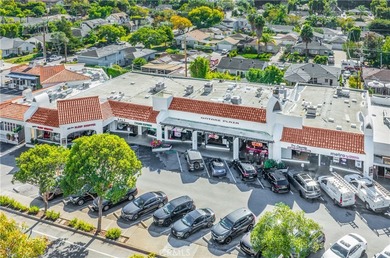 We are pleased to offer for sale an incredible multi- Tenant - photo 1