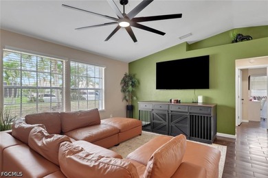 Located in a non flood zone with no flood insurance required - photo 6