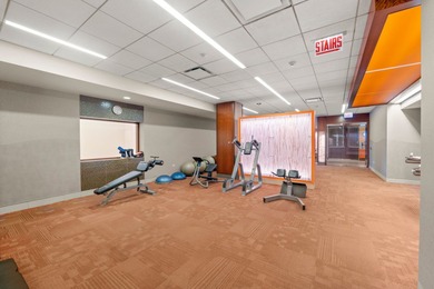 Move-in ready high floor bright junior one bed, one bath with