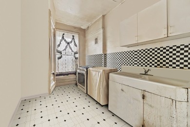 4-Story/4-Family, BRICK On A Beautiful Tree Lined Block Near - photo 6