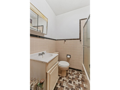 4-Story/4-Family, BRICK On A Beautiful Tree Lined Block Near - photo 7