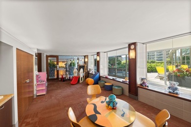 Move-in ready high floor bright junior one bed, one bath with