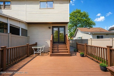 Welcome to 120 Ridgewood Avenue, a spacious semi-attached home - photo 30