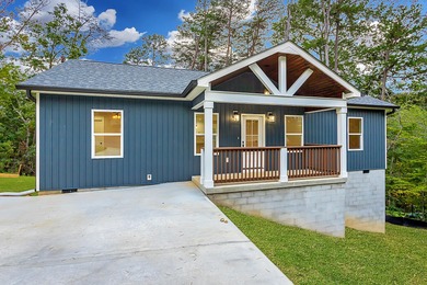 Chickamauga Lake Home For Sale in Ooltewah Tennessee