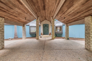 Unrestricted Waterfront Estate with 600+ Ft Shoreline - photo 2