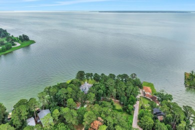 Unrestricted Waterfront Estate with 600+ Ft Shoreline - photo 42
