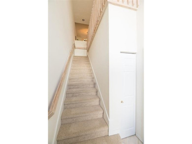 Welcome to Paradise. This beautiful coach home is in - photo 32