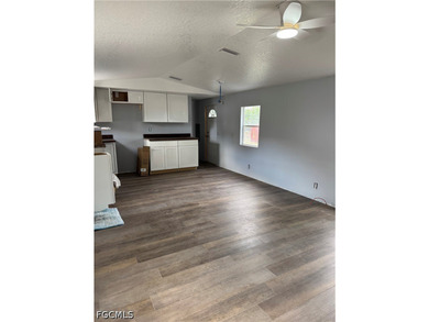 INVESTOR SPECIAL: TURNKEY CASH COW ON LEITNER CREEK! Looking for - photo 3
