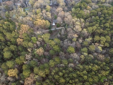 Sprawling waterfront property on nearly 5 acres along beautiful - photo 3