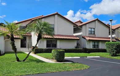 (private lake, pond, creek) Condo For Sale in Deerfield Beach Florida