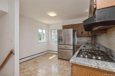 Welcome to this well-maintained three bedroom, one- and one-half - photo 8