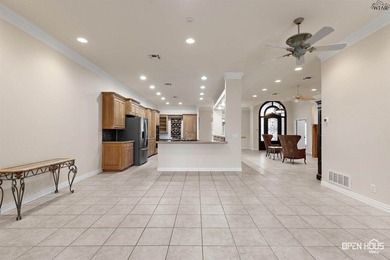 Bridge Creek corner lot with side-entry garage. Open kitchen - photo 11