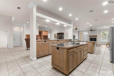 Bridge Creek corner lot with side-entry garage. Open kitchen - photo 14
