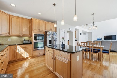 Welcome to this highly sought after Waterford model in the award - photo 15