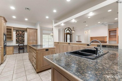 Bridge Creek corner lot with side-entry garage. Open kitchen - photo 16