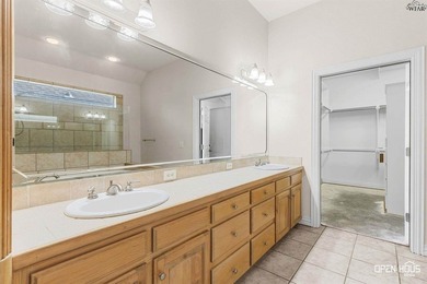 Bridge Creek corner lot with side-entry garage. Open kitchen - photo 19