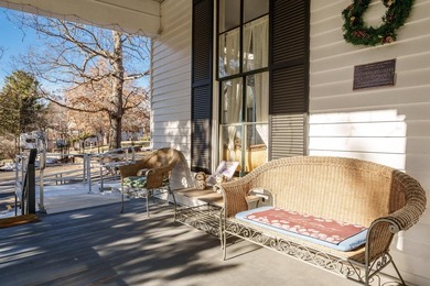 A truly rare opportunity to own an iconic Italianate estate - photo 9