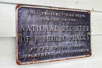 A truly rare opportunity to own an iconic Italianate estate - photo 10