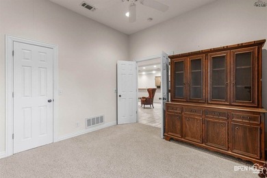 Bridge Creek corner lot with side-entry garage. Open kitchen - photo 25