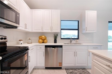 This is a MUST SEE! BRAND NEW WATERFRONT HOME WITH 4 BEDROOMS, 2 - photo 8