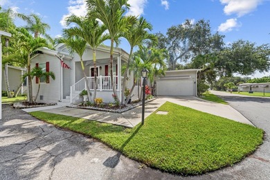 Welcome to this charming 3-bedroom, 2-bathroom waterfront home - photo 3