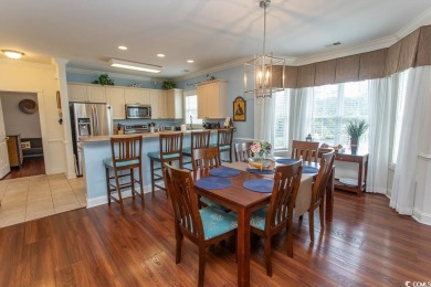 This beautiful lake view end 3-bedroom 2-bathroom FULLY