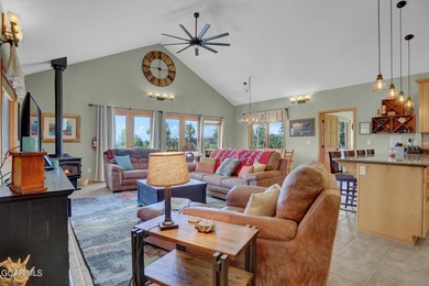 Blacktail Creek Ranch is a beautiful 522-acre high-country ranch - photo 4
