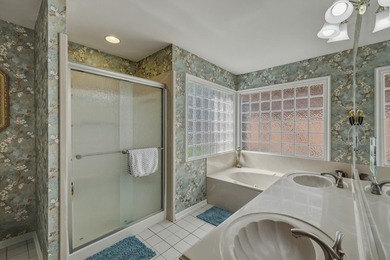 This beautiful maintained 2-bedrom, 2.5 bath home with a 2-car - photo 15