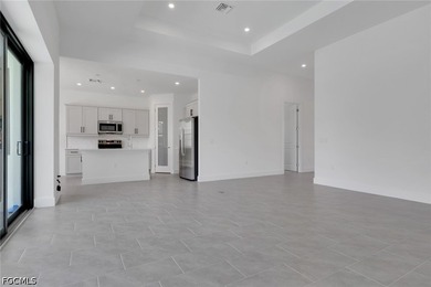 Welcome home! This stunning Hardwyn Signature model, an - photo 5