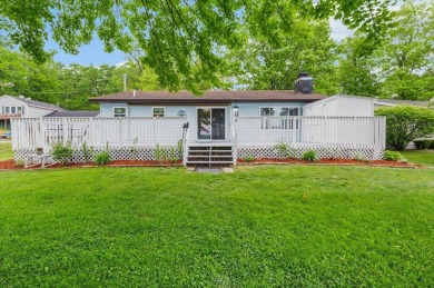 Lake Home Sale Pending in Fenwick City, Michigan