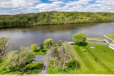 Riverfront Living Starts Here! Enjoy 337 ft of Rock River - photo 2