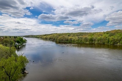 Riverfront Living Starts Here! Enjoy 337 ft of Rock River - photo 6