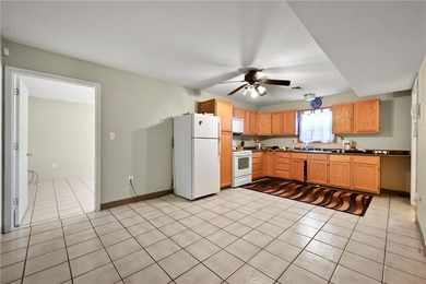 Rare opportunity to own a versatile 2-acre commercial property - photo 10