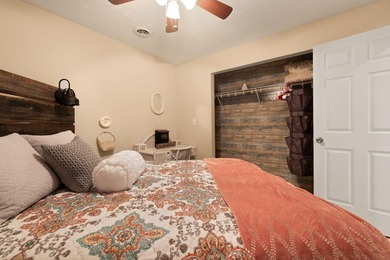 Lakefront living on Lake Cumberland with room for everyone and - photo 48