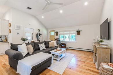 Impeccably maintained and completely updated, this pristine - photo 5