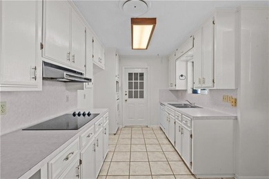 Discover the home you've been looking for in a prime location - photo 11