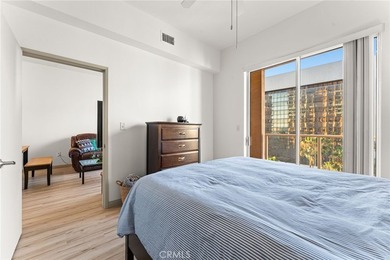 Welcome to AQUA Towers, one of Downtown Long Beach's most Iconic - photo 16