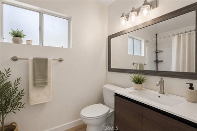 Welcome to effortless downtown living in this beautifully - photo 16