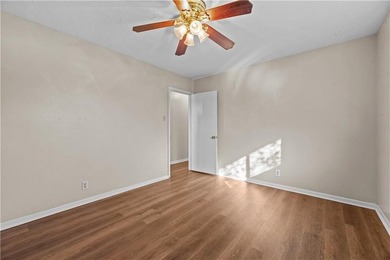 Discover the home you've been looking for in a prime location - photo 17