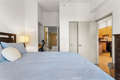 Welcome to AQUA Towers, one of Downtown Long Beach's most Iconic - photo 18