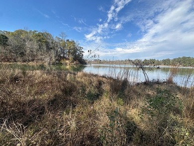 REDUCED!!! Experience ultimate lakeside living on 952 feet of - photo 42